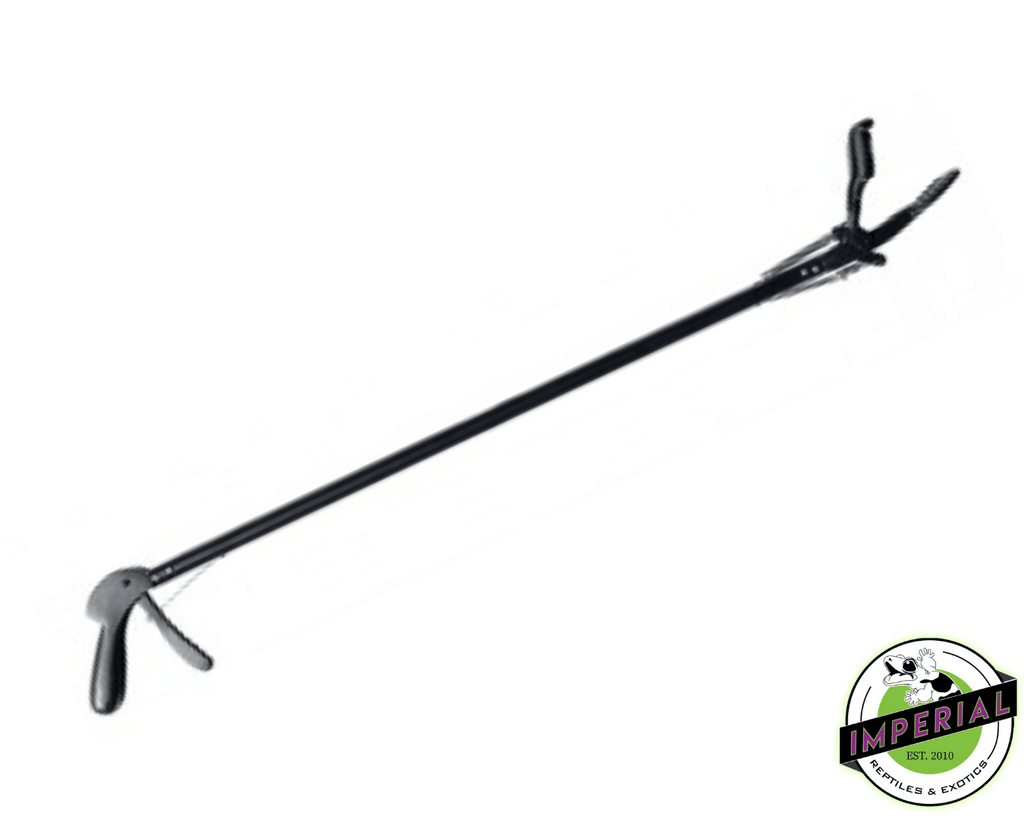 https://imperialreptiles.com/cdn/shop/products/tongs-for-sale_1024x1024.png?v=1640184112